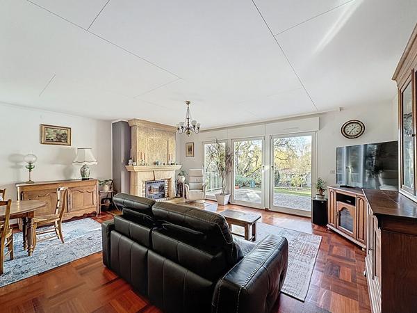 Maison située à Nanteuil les Meaux - vivable de plain pied - 5 chambres - jardin de 1330 m2 et sous-sol total