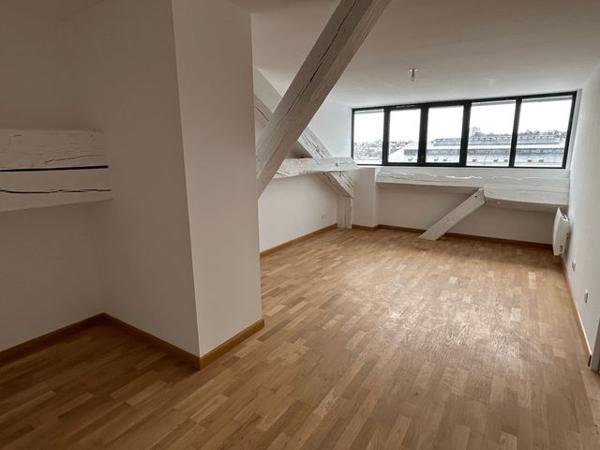 Appartement 4 pièces T4 F4 148.4 m² à Poitiers 34 BOULEVARD CHASSEIGNE 86000 à louer