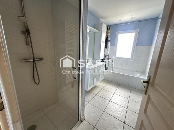 Maison plain pied 3 chambres, 1 bureau, jardin, garage