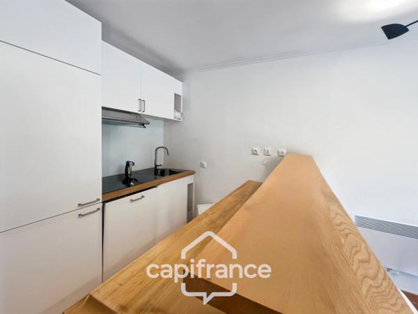 GOLF de PONT ROYAL appartement exceptionel de 54 m2 en rez de jardin, 3 chambres, 1 salle de bain , 1 salle d'eau, grande loggia, place de parking