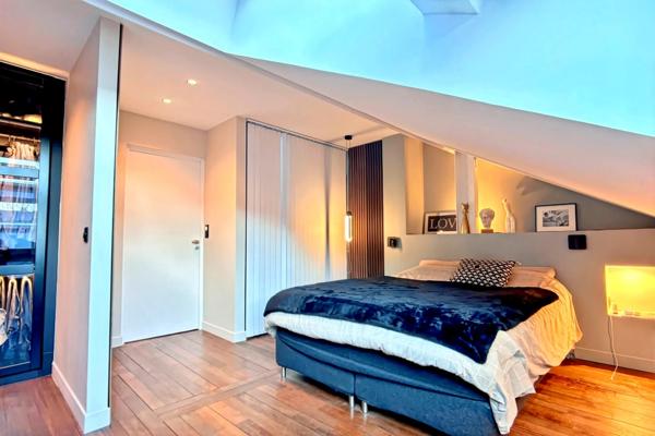 Magnifique appartement de 281m2 avec studiot indépendant