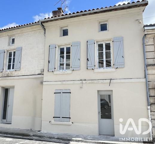 Location maison 5 pièces 119 m² Ruelle-sur-Touvre