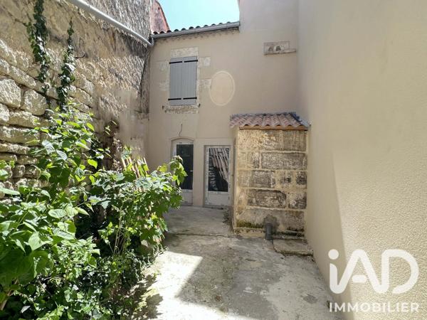 Location maison 5 pièces 119 m² Ruelle-sur-Touvre