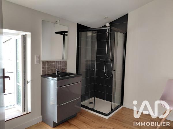 Location maison 5 pièces 119 m² Ruelle-sur-Touvre