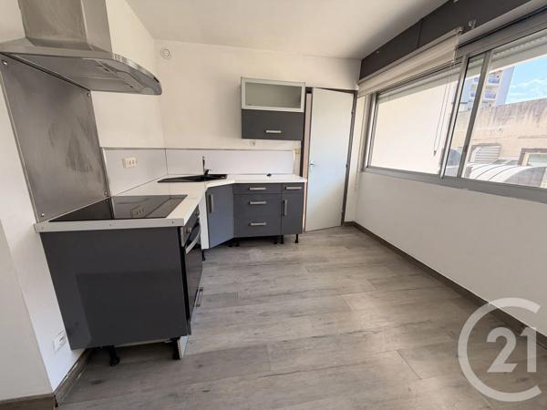 Appartement F3 à vendre  3 pièces - 63,20 m 2   ALES  - 30