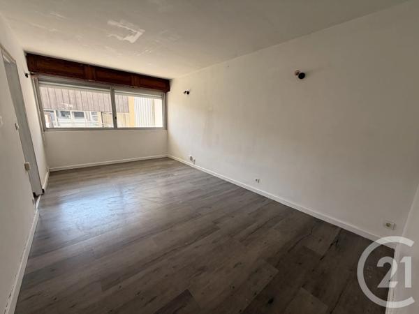 Appartement F3 à vendre  3 pièces - 63,20 m 2   ALES  - 30