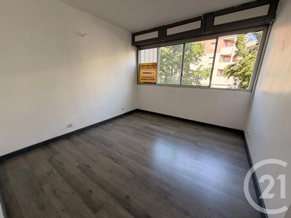 Appartement F3 à vendre  3 pièces - 63,20 m 2   ALES  - 30
