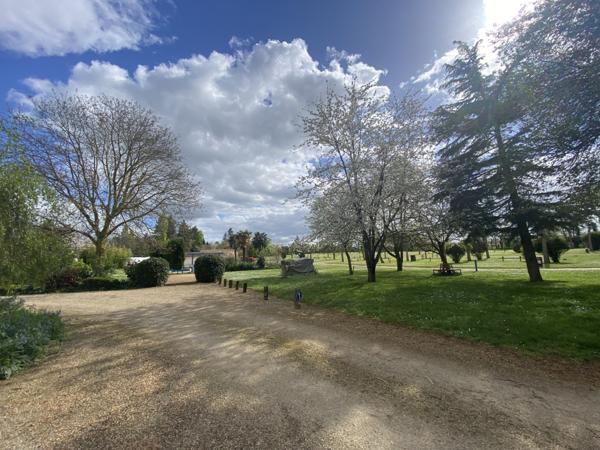 Airvault (79600) Airvault Investissement ideale avec camping