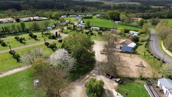 Airvault (79600) Airvault Investissement ideale avec camping