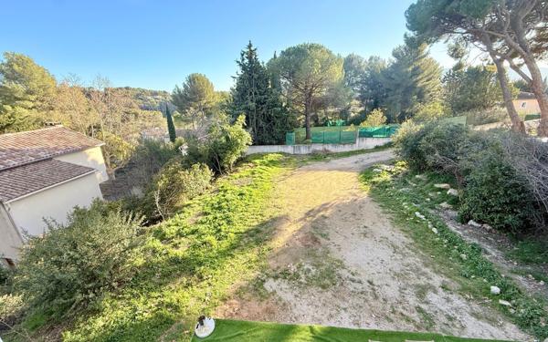 Maison à vendre    4 pièces •  Marseille 11