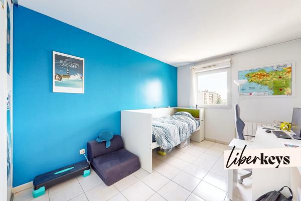 Appartement T5 de 100m² coeur du centre ville de Bondy 93140
