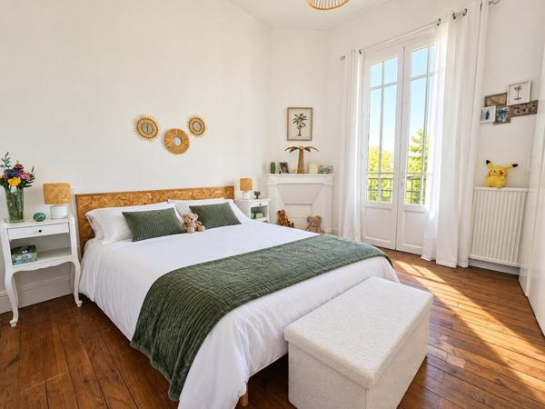 Un petit manoir au charme fou, entouré de verdure