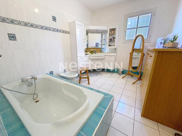 Maison clé en main à Tiercé avec 5 chambres et grand terrain