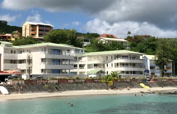 Vue mer imprenable et plage à pied – Appartement T3 de standing de 70 m² (85,89m2) à l’Anse Mitan - LES TROIS ILETS (972)