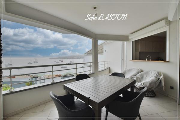 Vue mer imprenable et plage à pied – Appartement T3 de standing de 70 m² (85,89m2) à l’Anse Mitan - LES TROIS ILETS (972)