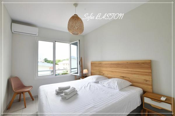 Vue mer imprenable et plage à pied – Appartement T3 de standing de 70 m² (85,89m2) à l’Anse Mitan - LES TROIS ILETS (972)