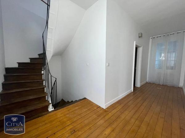 Maison à louer 6 pièces 146.93m² Gas (28320)