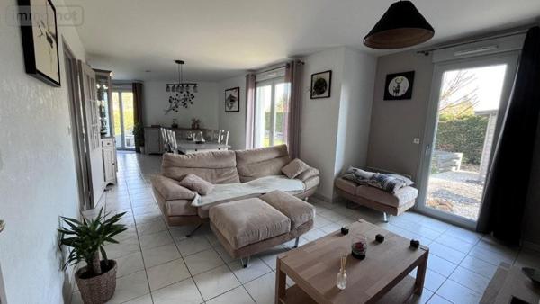 Maison à vendre à Luynes dans l'Indre-et-Loire (37230), ref : 999/3749