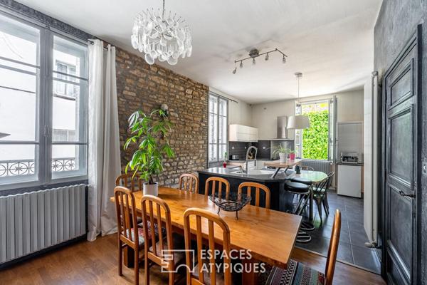 Maison bourgeoise avec dépendances en hypercentre