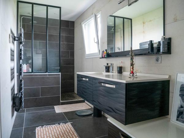 Maison Olonne sur Mer 144.64 m² 3 chambres jardin piscine garage 1 km YLIUM