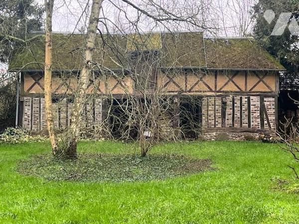 ENTRE ORBEC ET BERNAY MAISON DE MAITRE DANS UN BEL ENVIRONNEMENT A RENOVER