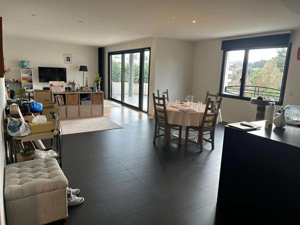 Appartement à louer à Saint-Genis-Pouilly (01630)