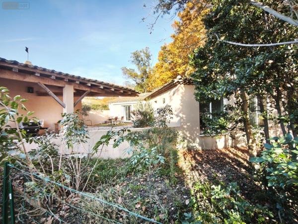 Maison à vendre à Saint-Martin-de-Crau dans les Bouches-du-Rhône (13310), ref : 075/184   
Centre