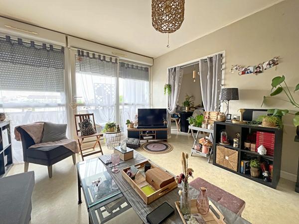 Appartement T4 de 72.93m2 avec balcon et cave dans une residence avec gardien