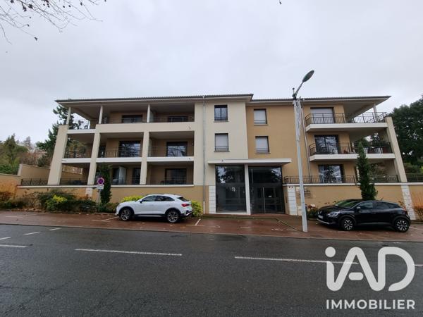 Location appartement 3 pièces 68 m² Saint-Galmier