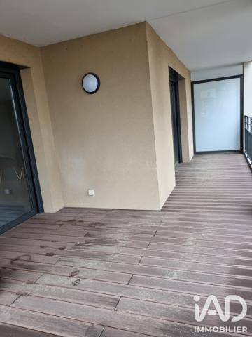 Location appartement 3 pièces 68 m² Saint-Galmier