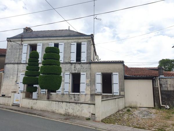 Maison maison de bourg Saint-Fort-sur-Gironde