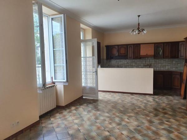 Maison maison de bourg Saint-Fort-sur-Gironde