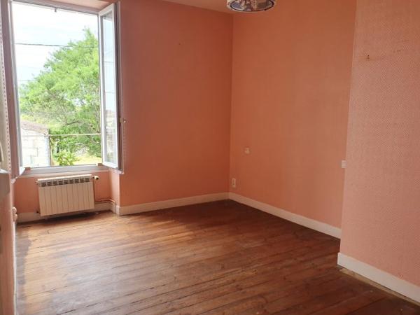 Maison maison de bourg Saint-Fort-sur-Gironde