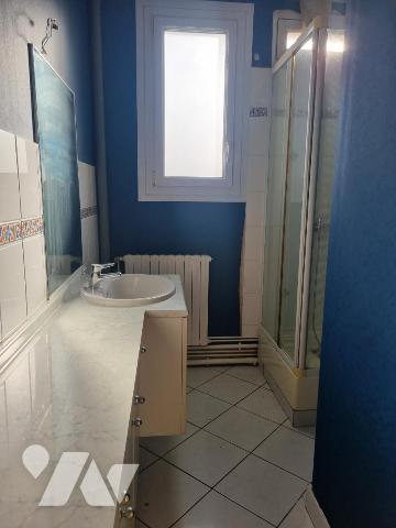 SAINT-NAZAIRE appartement T3 de 62m² à rafraichir 