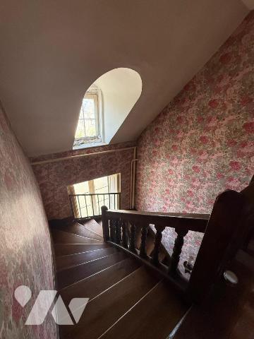 30 MN ANGERS NORD MAISON BOURGEOISE AVEC DEPENDANCES ET GRAND JARDIN