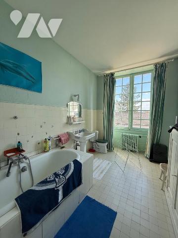 30 MN ANGERS NORD MAISON BOURGEOISE AVEC DEPENDANCES ET GRAND JARDIN