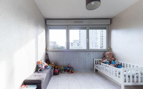 Appartement à vendre    5 pièces • 97,52 m2 Lyon 7