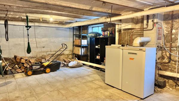 Maison de ville au calme avec jardin et garage