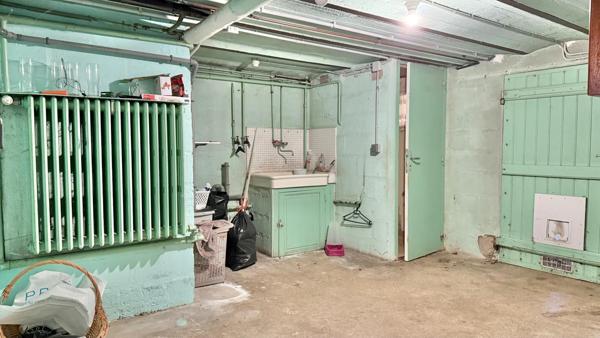 Maison de ville au calme avec jardin et garage