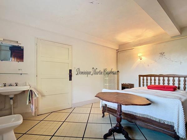 LA CHARTRE SUR LE LOIR (72),Maison 119m²à vendre-5 pièces- terrasse- garage double- jardin et prairie