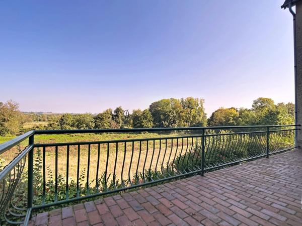 LA CHARTRE SUR LE LOIR (72),Maison 119m²à vendre-5 pièces- terrasse- garage double- jardin et prairie