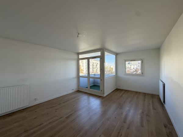 Appartement Sartrouville 2 pièce(s) 53 m2 Loyer 930 €/mois charges comprises **  - Référence  586