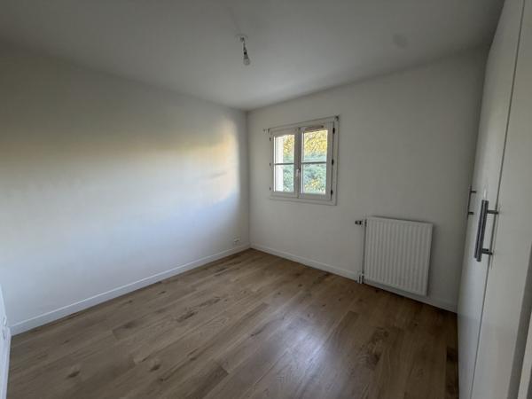 Appartement Sartrouville 2 pièce(s) 53 m2 Loyer 930 €/mois charges comprises **  - Référence  586