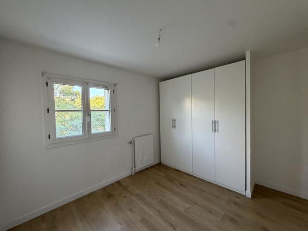 Appartement Sartrouville 2 pièce(s) 53 m2 Loyer 930 €/mois charges comprises **  - Référence  586