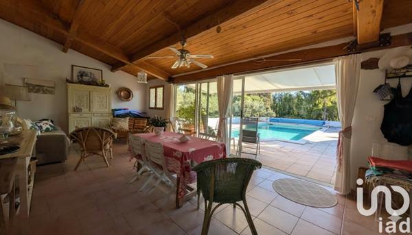 Maison à vendre 7 pièces 242 m² Carpentras