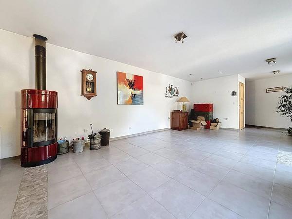 Ancien moulin rénové en bastide avec piscine