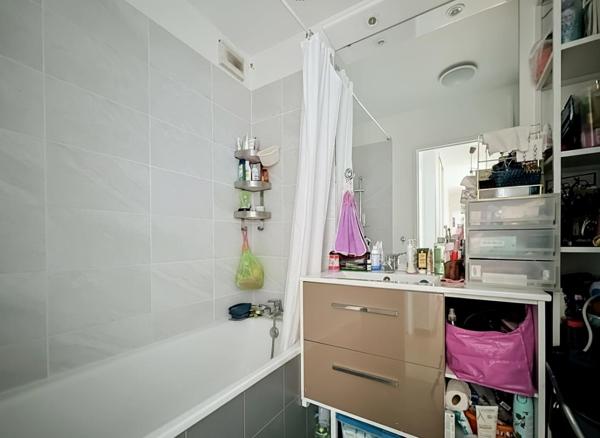 Grand Appartement  3 chambres 77 m2 métro 7 LEO LAGRANGE VILLEJUIF