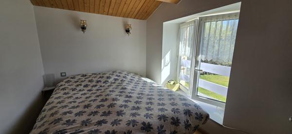 Saint-Barthélemy-Grozon (07270) Maison en pierres avec dépendance et grand terrain