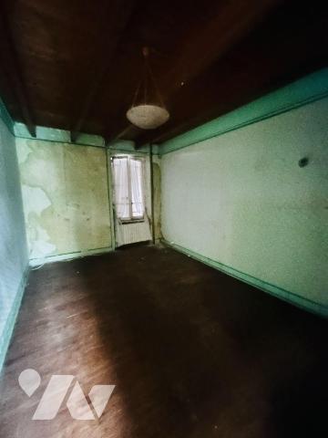 Maison avec vue sur la baie de sienne entre plages et ville.
Divisée en 2 logements distincts ...