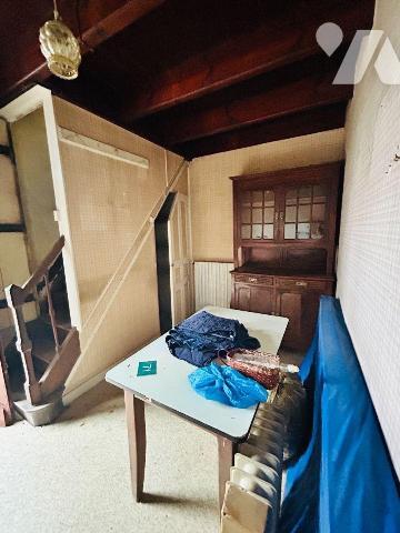 Maison avec vue sur la baie de sienne entre plages et ville.
Divisée en 2 logements distincts ...